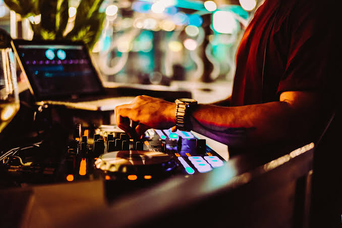 Parties and DJs